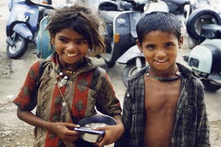 Rescue operation of children begging in Raipur