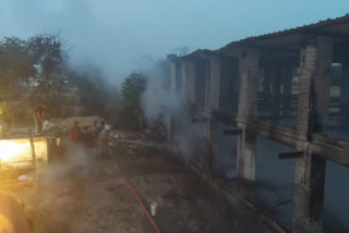 Fire in poultry farm in Una