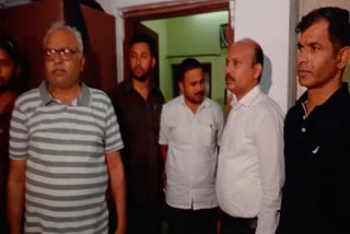 ACB caught two police personnel of Mumbai Crime Branch