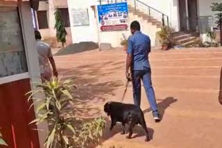 dog-squad-and-bomb-squad-checking-at-hubli-for-fake-bomb-call