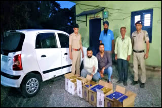 (Illegal liquor smugglers caught in Paonta