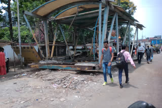 Mumbai's First Skywalk Demolished: ممبئی اسکائی واک پروجیکٹ کی ناکامی، پہلا اسکائی واک منہدم کیا گیا