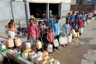 Water crisis in Nolana village Indore district