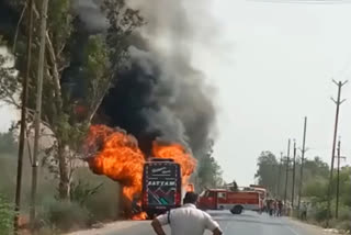Bhind road accident Fire in moving bus