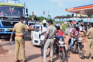 കര്‍ണാടക കൊവിഡ് നിയന്ത്രണം  കേരളത്തില്‍ നിന്നുള്ളവര്‍ക്ക് നിയന്ത്രണം  കേരള കര്‍ണാടക അതിര്‍ത്തി പരിശോധന  കർണാടക മുഖ്യമന്ത്രി കൊവിഡ് നിയന്ത്രണം  ബസവരാജ ബൊമ്മെ കൊവിഡ് നിയന്ത്രണം  covid restrictions at kerala karnataka border  covid cases in karnataka  karnataka cm on covid restrictions