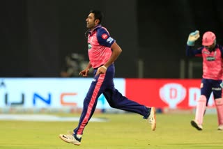 150 wickets for ashwin  150 wickets in Indian Premier League  ഐപിഎല്ലില്‍ 150 വിക്കറ്റുകള്‍ നേടി അശ്വിൻ  അശ്വിന് 150 ഐപിഎൽ വിക്കറ്റുകൾ  R Ashwin becomes 2nd off-spinner to take 150 wickets in IPL  IPL Elite list  Ravichandra Ashwin entered in 150 wickets club  IPL wicket record  ജത് പടിദാറിനെ പുറത്താക്കിയാണ് അശ്വിൻ ഈ നേട്ടത്തിലെത്തിയത്