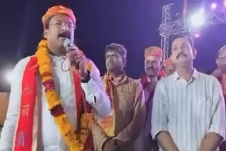 Khargone MP gajendra patel provocative statement to be ready for stone palter