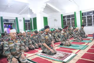 Despite backlash, Army releases pictures of iftaar party
