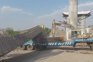 Samruddhi Highway bridge part collapsed