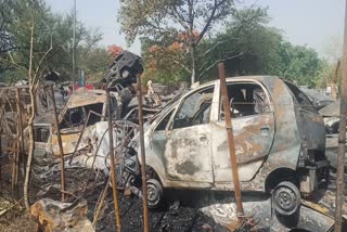 massive-fire-at-sdmc-scrap-yard-in-swami-nagar-district-park-many-old-cars-burnt-to-ashes