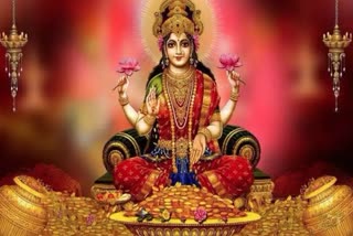 Worship Maa Lakshmi on Friday