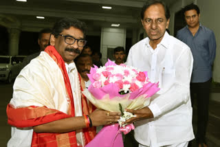 Jharkhand CM Hemanth Soren meets Telangana CM KCR at Pragathi  Bhavan in Hyderabad