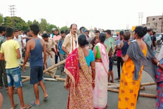Road Block In Asansol