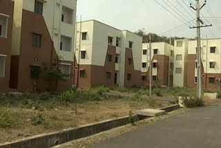 A two-bedroom house on the verge of collapse in nizamabad