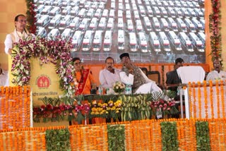 chief minister shivraj singh chouhan janani express sanjeevani ambulance prabhuram chaudhary vishwas sarang