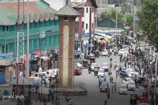 markets-see-rush-in-kashmir-ahead-of-eid-ul-fitr