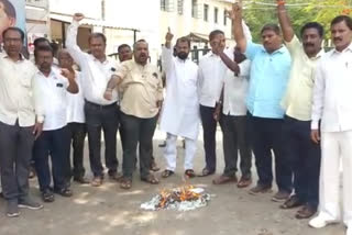 former bjp mla nitin shinde led agitation against power distribution company in sangli