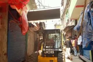 Encroachment free made to devghar temple street