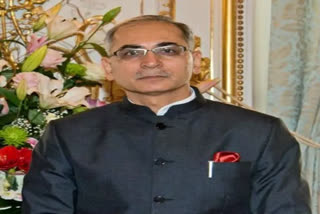 Seasoned diplomat Vinay Mohan Kwatra on Sunday took charge as India's new foreign secretary at a time New Delhi is dealing with various geopolitical developments including the crisis in Ukraine