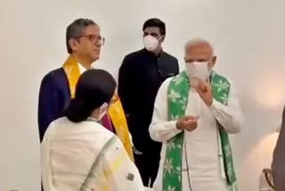 Pm modi mamata Banerjee and red chilli