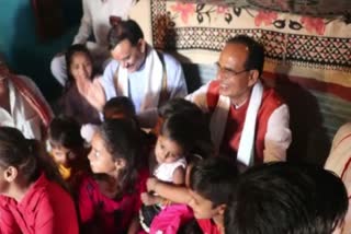 cm shivraj arrived in narmada seva mission program