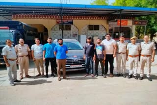 Police arrested 6 accused who usurp Scorpio car