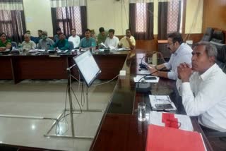 Collector held weekly review meeting