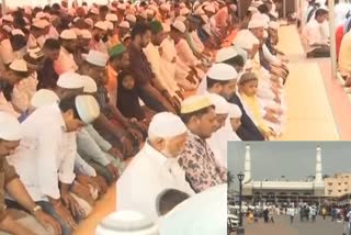 thousand of muslims prayed at great mosque in tiruvallikeni on occasion of RAMADAN  225 ஆண்டுகள் பழமையான திருவல்லிக்கேணி பெரிய மசூதியில் ரமலான் பண்டிகையை முன்னிட்டு சிறப்பு தொழுகை