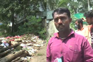 Nedumangad nanniyode Waste disposal  complaint about Nedumangad nanniyode Waste disposal  Waste dumping in palode nanniyode  ജനജീവിതം ദുരിതത്തിലാക്കി നന്ദിയോട് മാലിന്യനിക്ഷേപം  നെടുമങ്ങാട് പാലോട് നന്ദിയോട് മാലിന്യകൂമ്പാരം  നന്ദിയോട് പബ്ലിക്ക് മാർക്കറ്റ് മാലിന്യം കുന്നുകൂടി  നന്ദിയോട് ഗ്രാമപഞ്ചായത്ത് പ്രസിഡന്‍റ് ശൈലജ രാജീവൻ