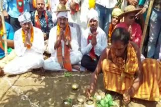 samir mohanty celebrating akshya trutiya in athagarh