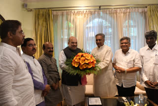 Basavaraja Horatti joined BJP In the presence of Amit Shah  ബാസവരാജ ഹൊരടി ബിജെപിയില്‍ ചേര്‍ന്നു  ജെഡിഎസ് നേതാവ് ബാസവരാജ ഹൊരടി ബിജെപിയില്‍ ചേര്‍ന്നു  കര്‍ണാടക നിയമസഭ സ്‌പീക്കറായിരുന്ന ബാസവരാജ ഹൊരടി ബിജെപിയില്‍ ചേര്‍ന്നു  Basavaraja Horatti joined BJP  jds leader Basavaraja Horatti joined BJP