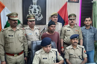 पुलिस की गिरफ्त में आरोपी