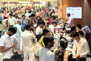 Gold shops are crowded on the occasion of akshaya tritiya