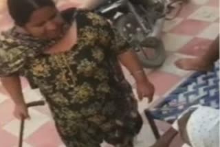 mother in law beaten by daughter in law video