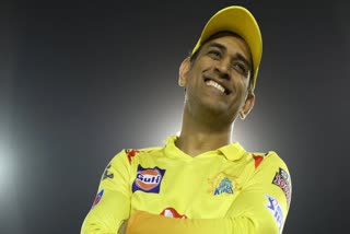 റോയല്‍ ചലഞ്ചേഴ്‌സ് ബാംഗ്ലൂര്‍  MS Dhoni  MS Dhoni 200th game for CSK  Chennai Super Kings  Royal Challengers Bangalore  RCB vs CSK  IPL 2022  virat kohil IPL record  MS Dhoni IPL record  എംഎസ്‌ ധോണി  ചെന്നൈ സൂപ്പര്‍ കിങ്‌സ്  ചെന്നൈയില്‍ 200 മത്സരങ്ങള്‍ തികച്ച് ധോണി