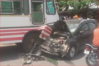 Car and Roadways bus collide in Fatehabad town