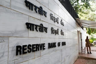 RBI failed in convincing govt for supply-side measures to fight inflation, will work alone now