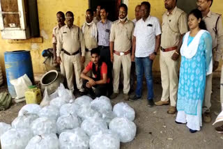 Youth arrested with  Mahua liquor