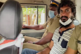 sanalkumar sasidharan got bail on manju warier's case  അറസ്റ്റിലായ സംവിധായകൻ സനൽകുമാർ ശശിധരന് ജാമ്യം  issues between manju warier and sanalkumar sasidharan  case on sanalkumar sasidharan