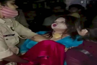 Woman thrashed lady constable with sandals as intervened for riding wrong side