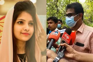 Rifa Mehnus body shifted to Kozhikode Medical College for postmortem  Rifa Mehnu Inquest proceedings completed  റിഫ മെഹ്നു ഇൻക്വസ്റ്റ് നടപടികൾ പൂർത്തിയായി  റിഫ മെഹ്നുവിന്‍റെ മൃതദേഹം മെഡിക്കൽ കോളജിലേക്ക് മാറ്റി  റിഫ മെഹ്നു  പോസ്‌റ്റ്‌മോർട്ടം  വ്ളോഗർ റിഫ മെഹ്നു ആത്മഹത്യ  Vlogger Rifa Mehnu commits suicide  റിഫ മെഹ്നു മൃതദേഹം പോസ്‌റ്റ്‌മോർട്ടത്തിനായി മാറ്റി  റിഫ മൃതദേഹം  കോഴിക്കോട് മെഡിക്കൽ കോളജ്