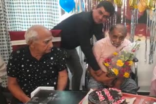birthday of elderly celebrated with great pomp at Vasant Kunj 'The Second Inning' Old Age Home