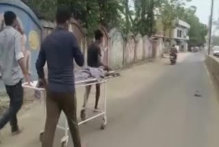 patient on stretcher to doctor's house