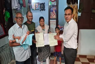 Raipur collector reached Santoshi Nagar