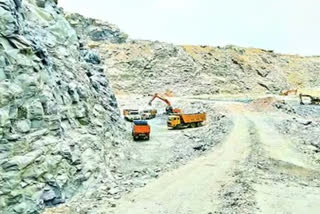 Officers returned back who went to inspect the nemakallu quarries at ananthapur