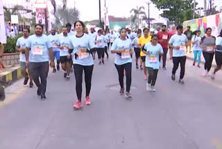 whitathon run at neclace road