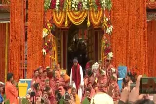 Chardham Yatra 2022: બ્રહ્મ મુહૂર્તમાં બદ્રીનાથ ધામના કપાટ ખુલ્યા, ધામ 'જય બદ્રી વિશાલ' નાદથી ગુંજી ઉઠ્યું