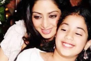 janhvi kapoor mothers day wish