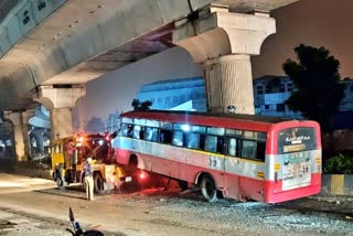 KSRTC bus collides with Metro Pillar in  Bengaluru