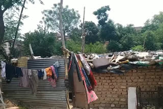 slums in chandigarh sector 25